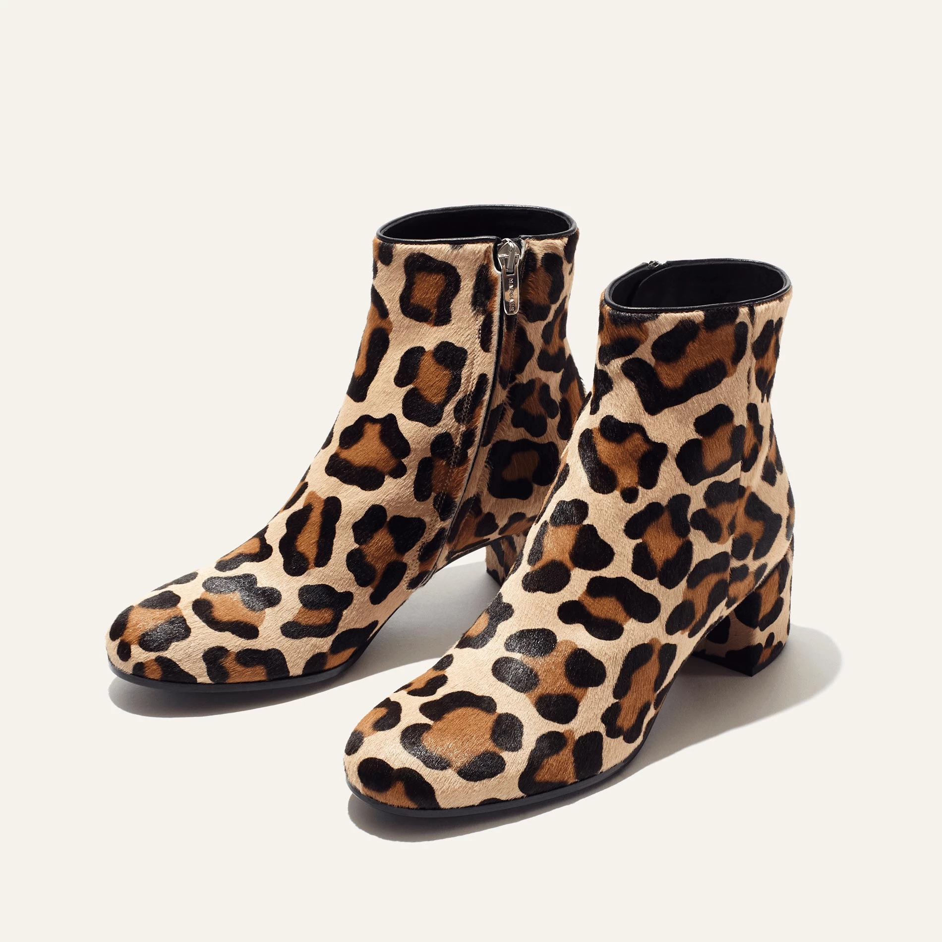 Boot-leopard haircalf