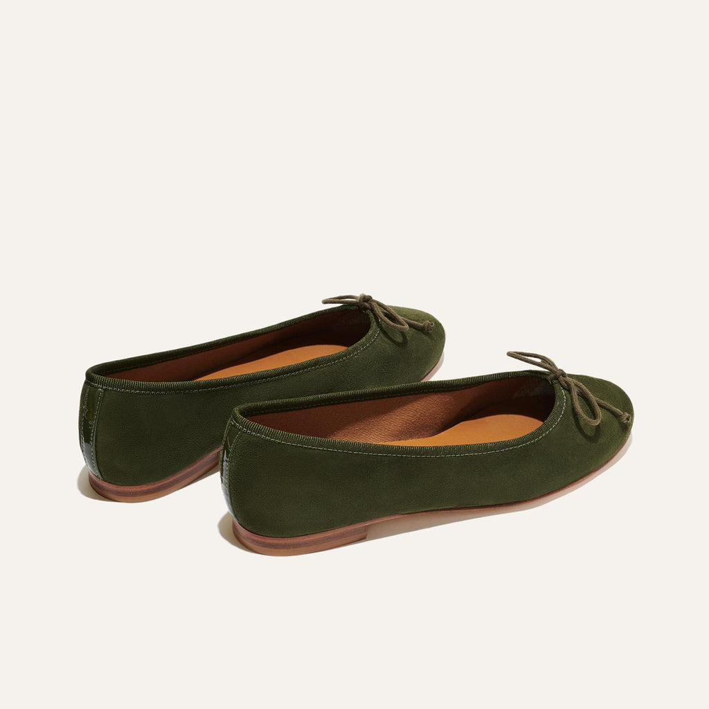 Demi-olive suede