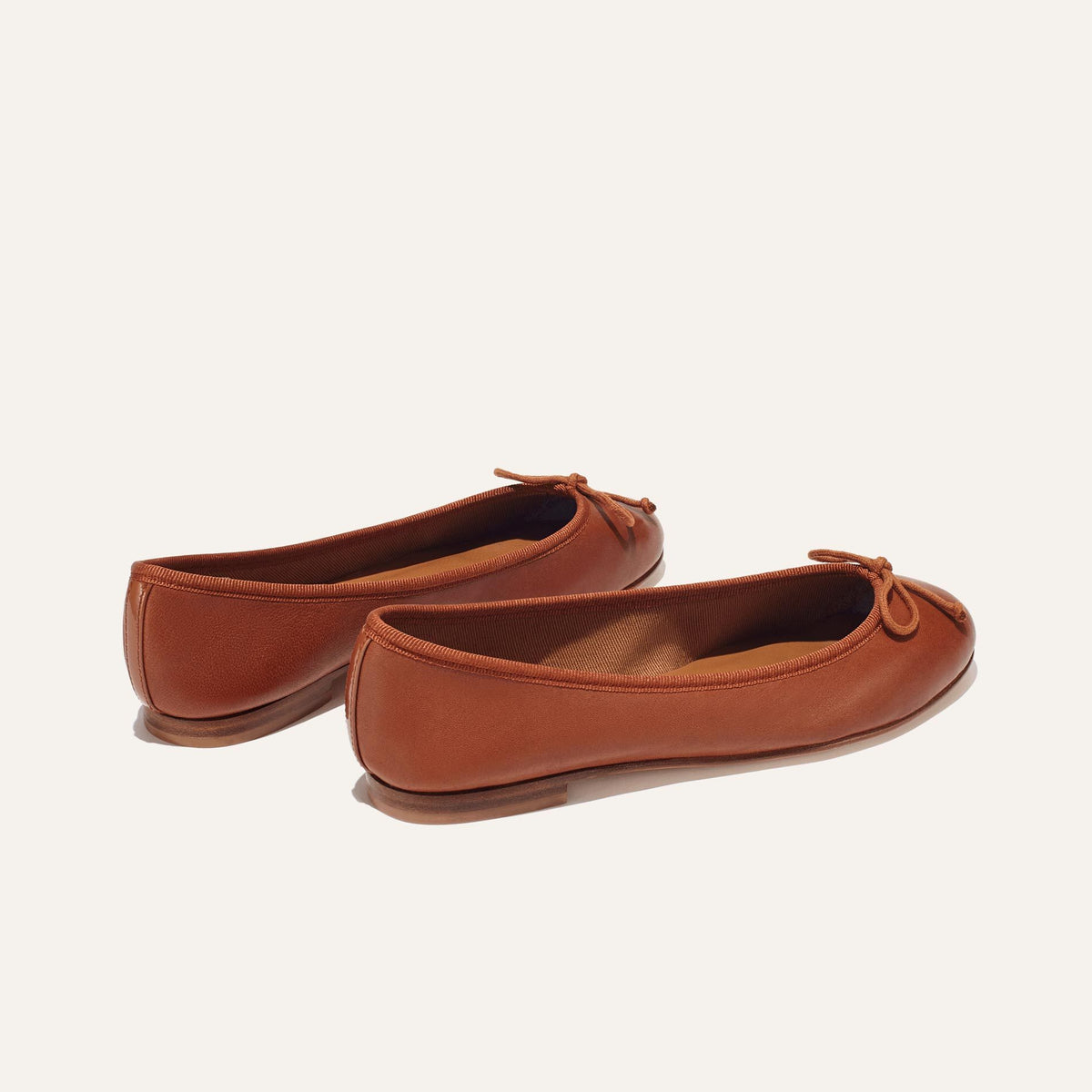 Demi-saddle