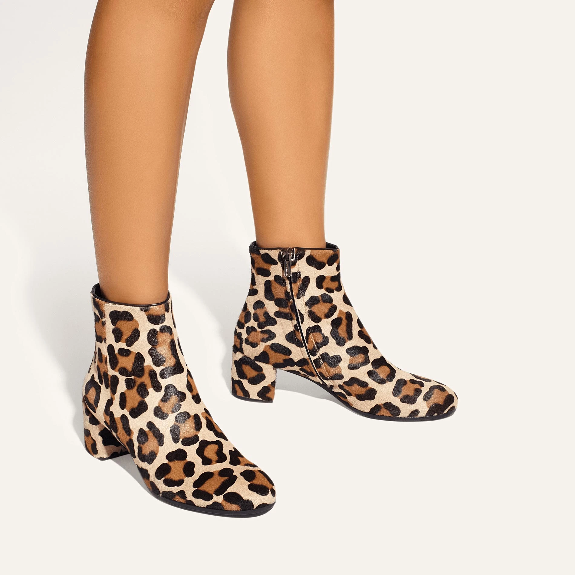 Boot-leopard haircalf