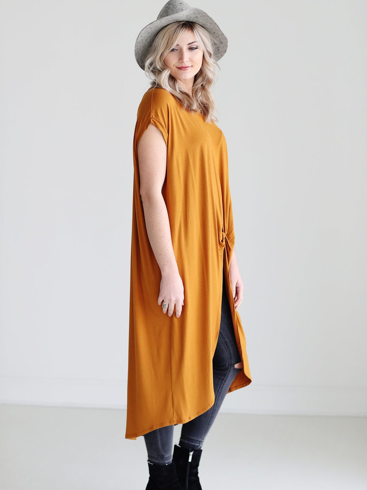 Gold Dlmn Knotted High-low Top