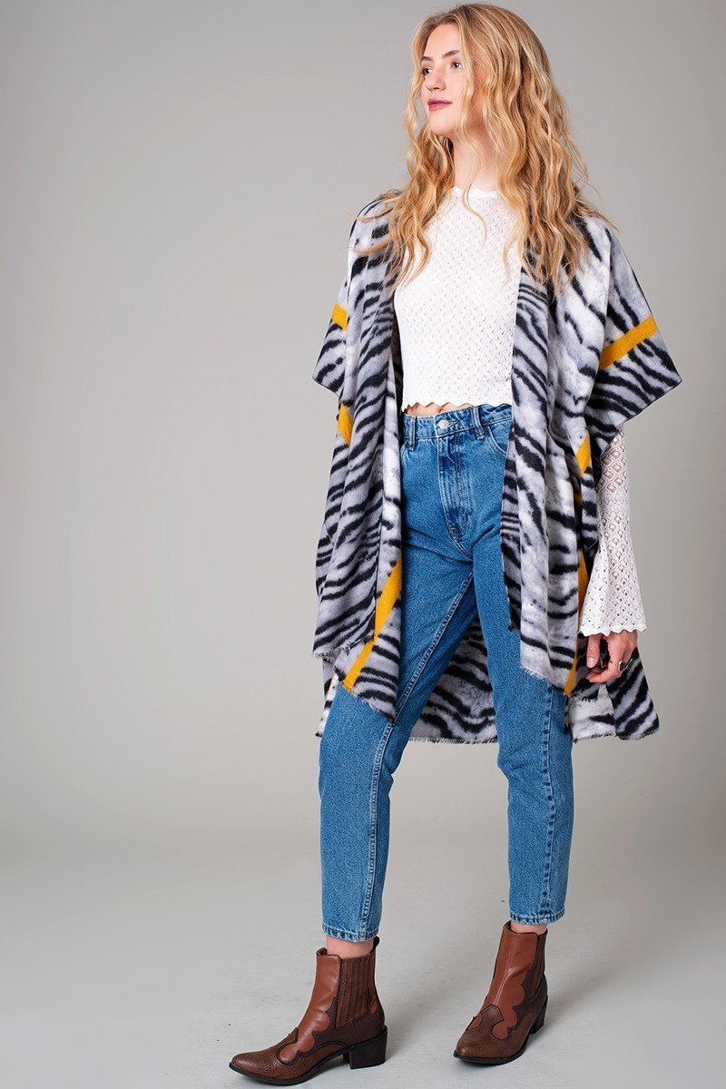 Tiger Print Stripe Border Cozy Kimono